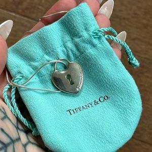 TIFFANY & CO Heart Lock Pendant